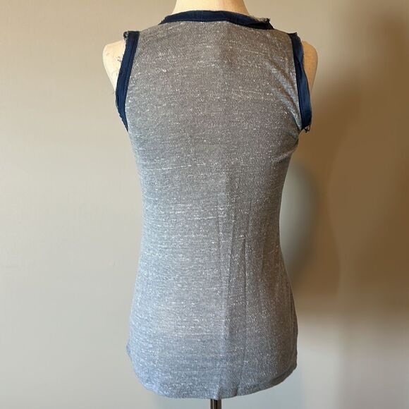 Anthropologie sz XS light blue sleeveless top with stud stone ruffle detail - Picture 4 of 6